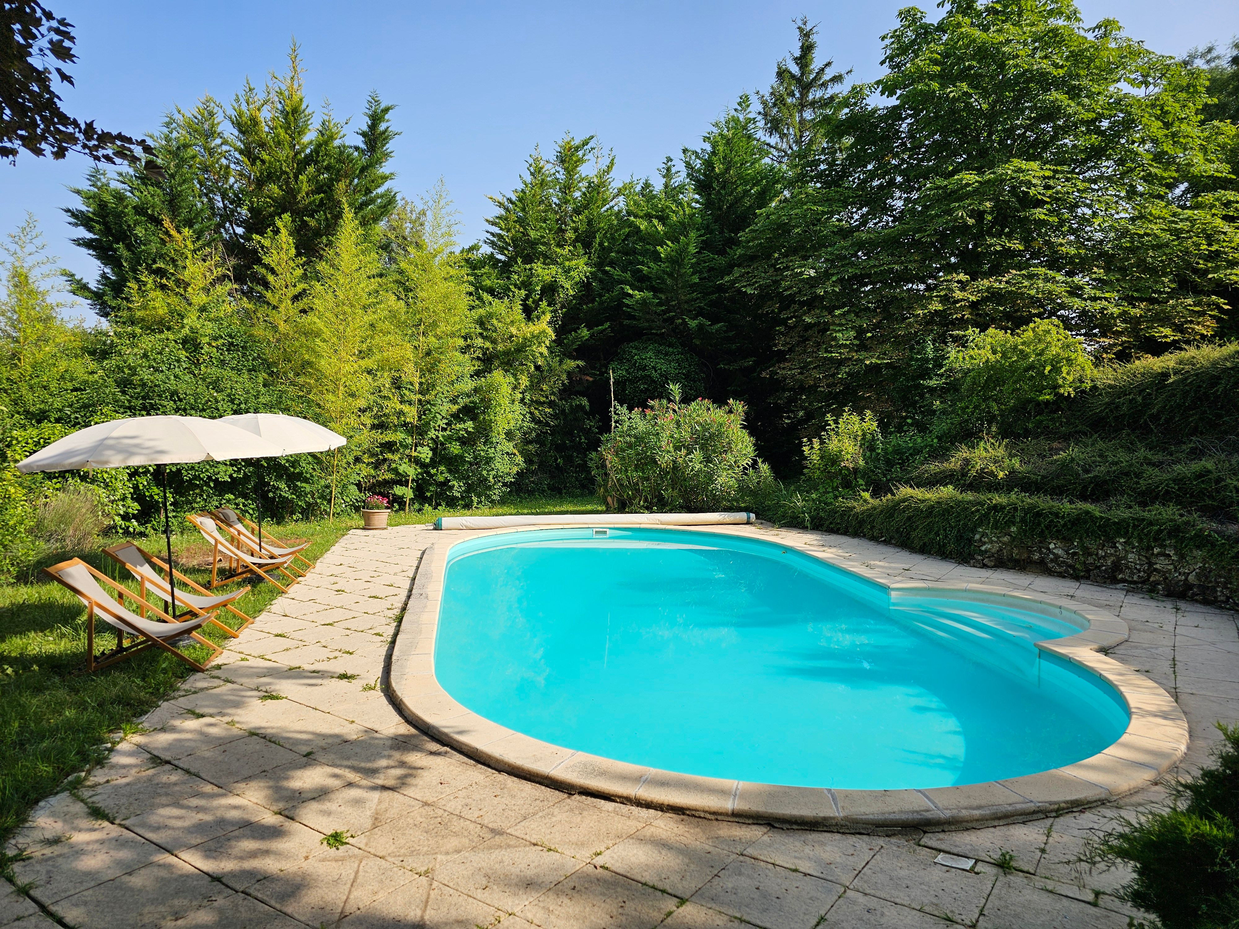 Charming stone property with two houses, swimming pool, and views in Occitanie, Lot (46) - Image 59