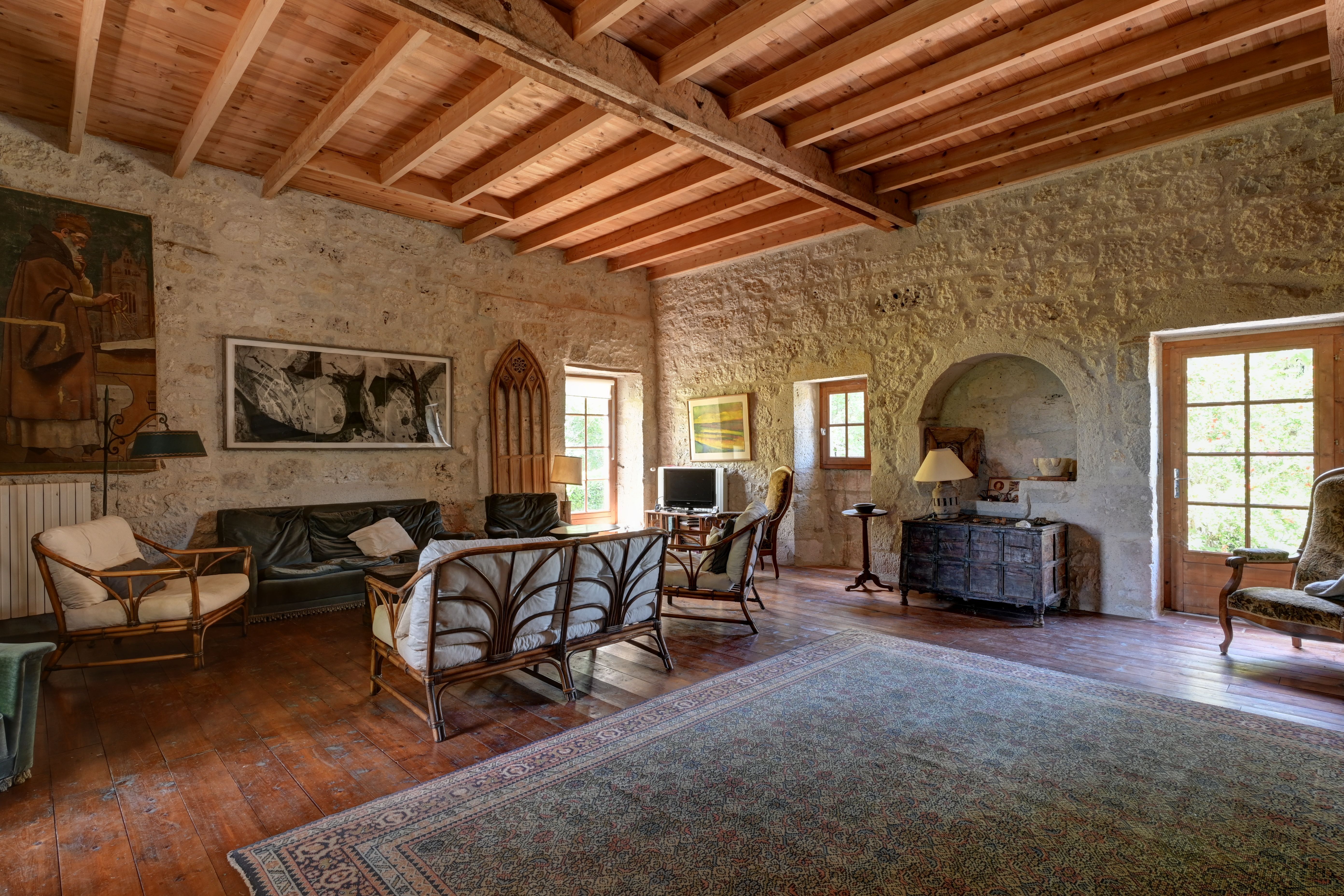 Authentic property with guest house, swimming pool, spring, and stunning views in Nouvelle-Aquitaine, Lot-et-Garonne (47) - Image 21