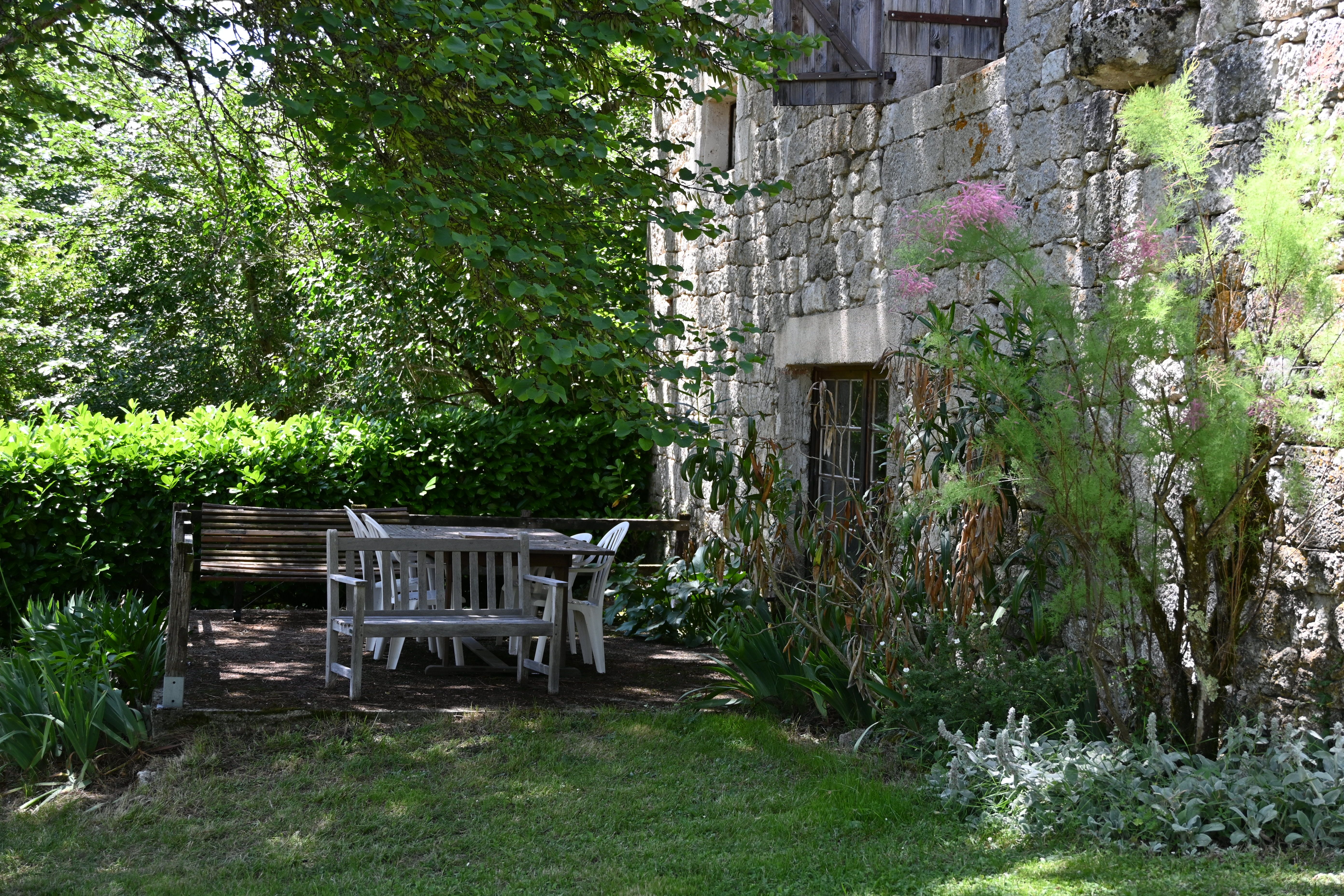 Authentic property with guest house, swimming pool, spring, and stunning views in Nouvelle-Aquitaine, Lot-et-Garonne (47) - Image 39