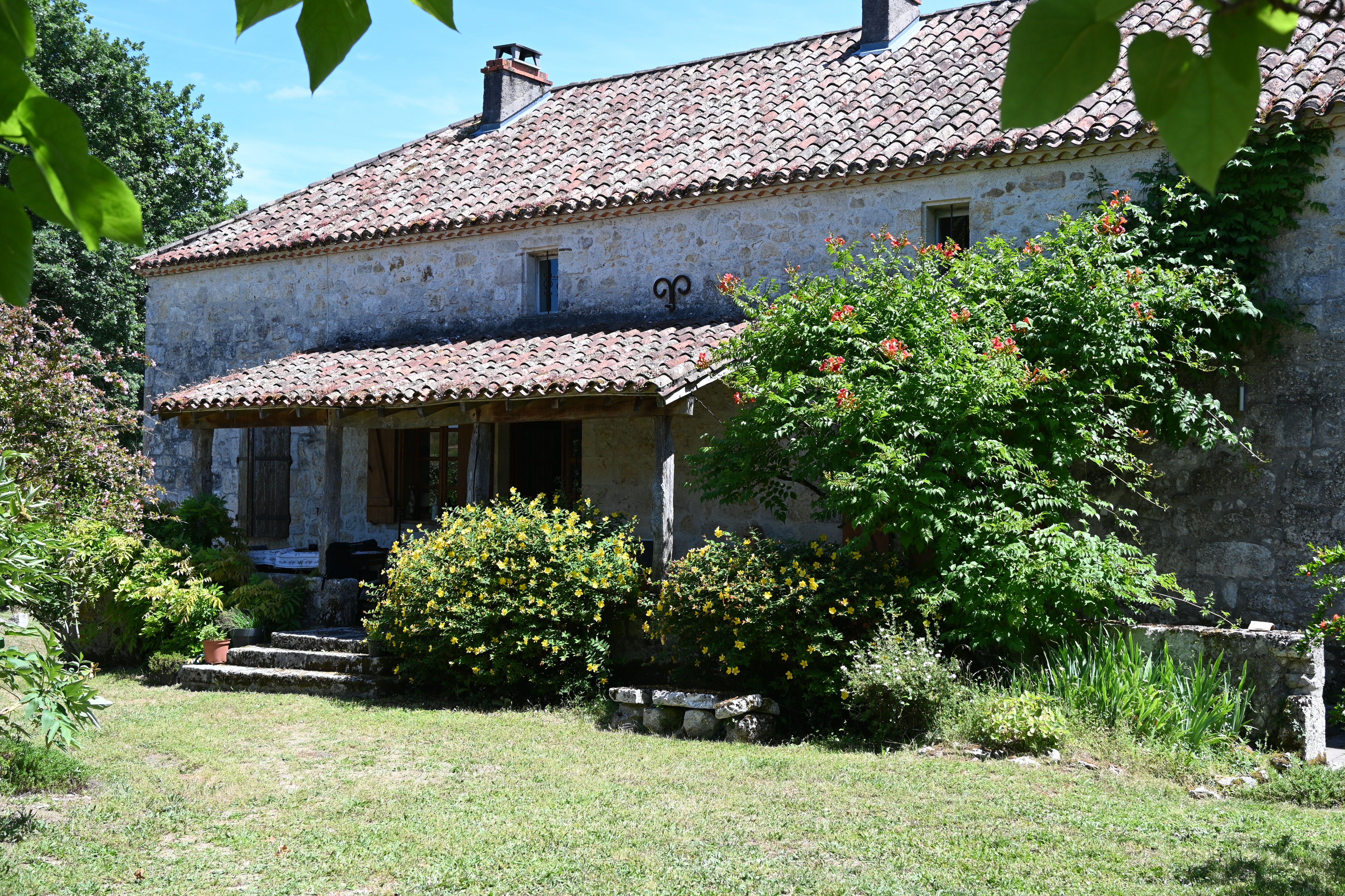 Authentic property with guest house, swimming pool, spring, and stunning views