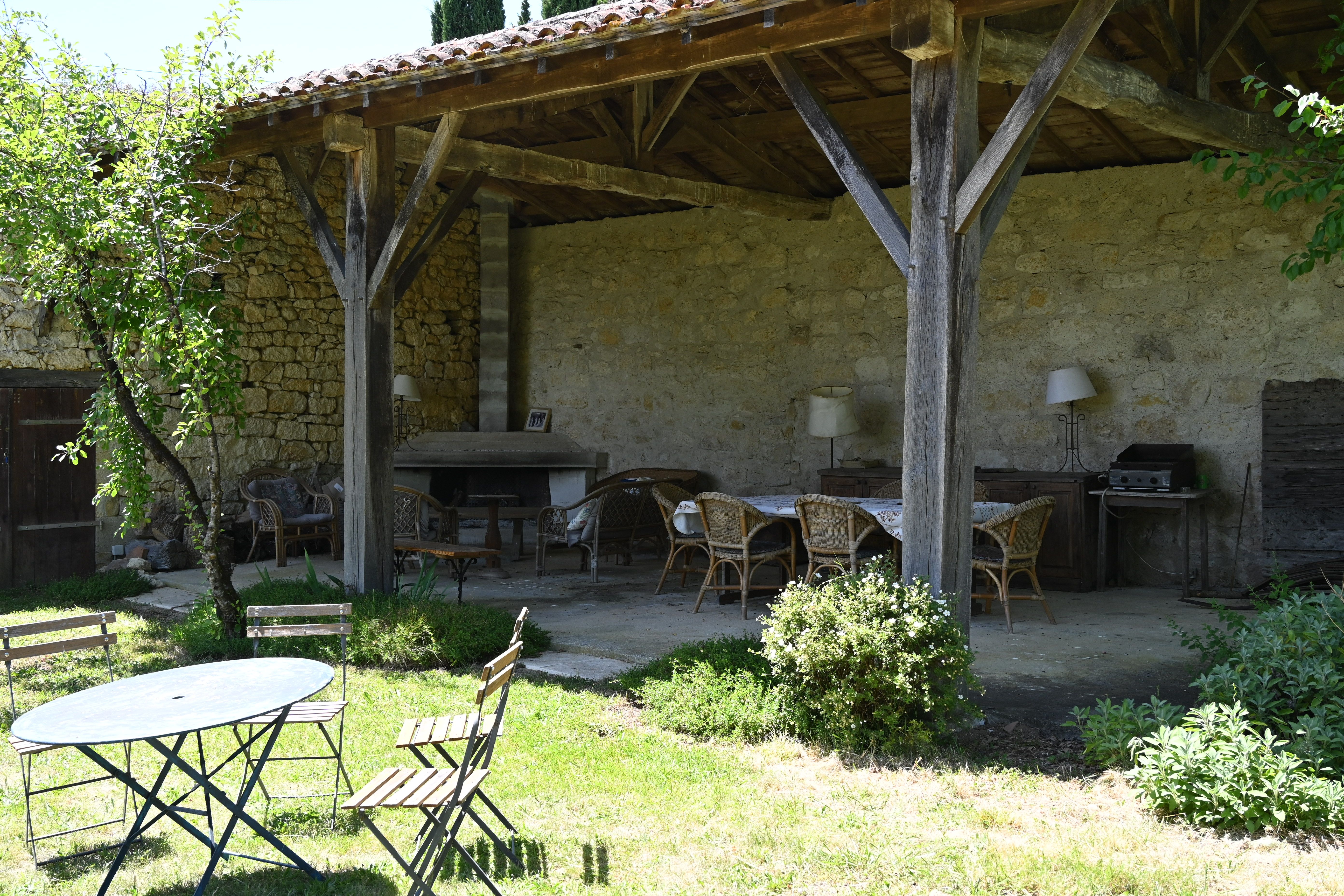 Authentic property with guest house, swimming pool, spring, and stunning views in Nouvelle-Aquitaine, Lot-et-Garonne (47) - Image 51