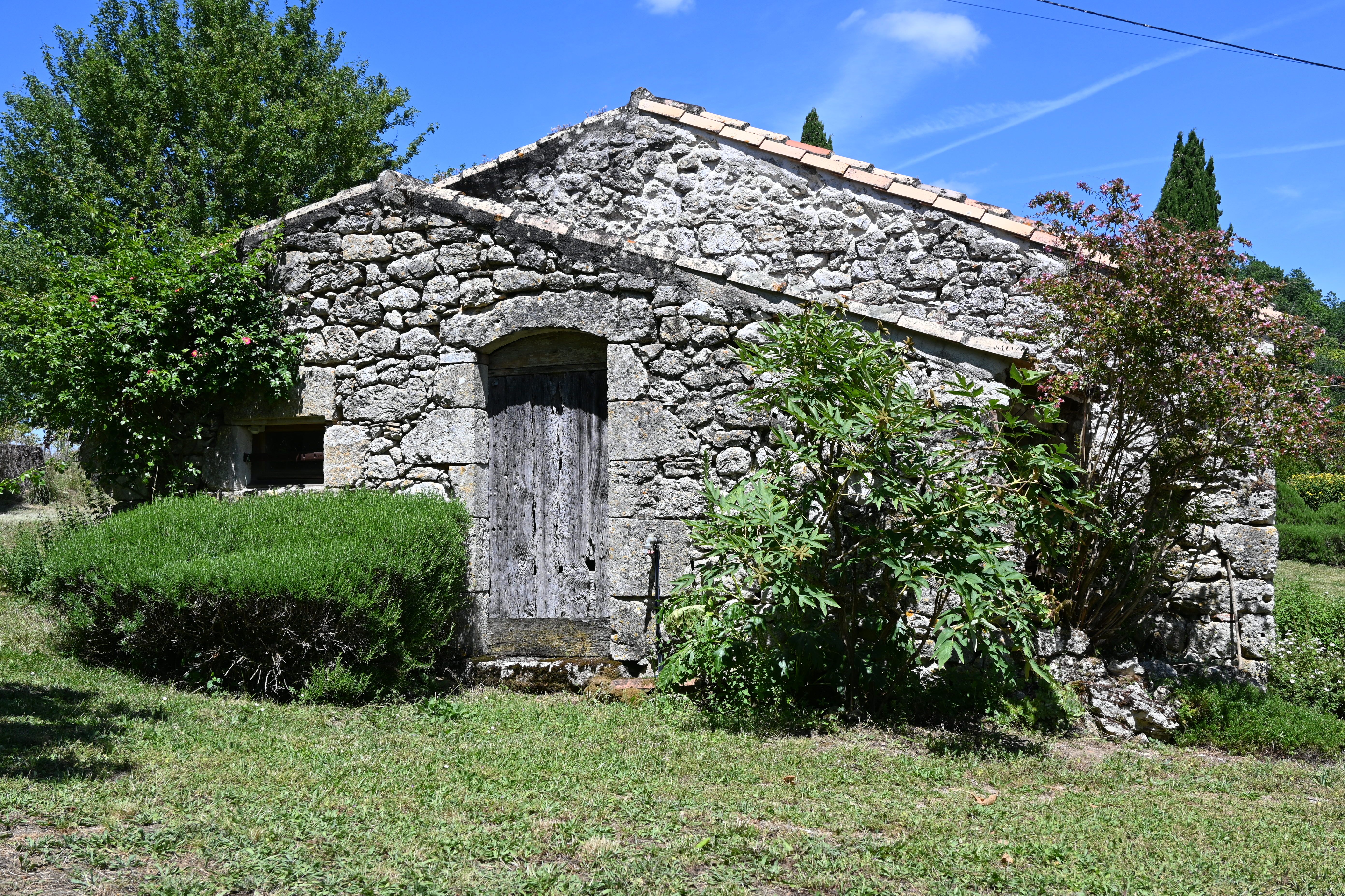 Authentic property with guest house, swimming pool, spring, and stunning views in Nouvelle-Aquitaine, Lot-et-Garonne (47) - Image 59
