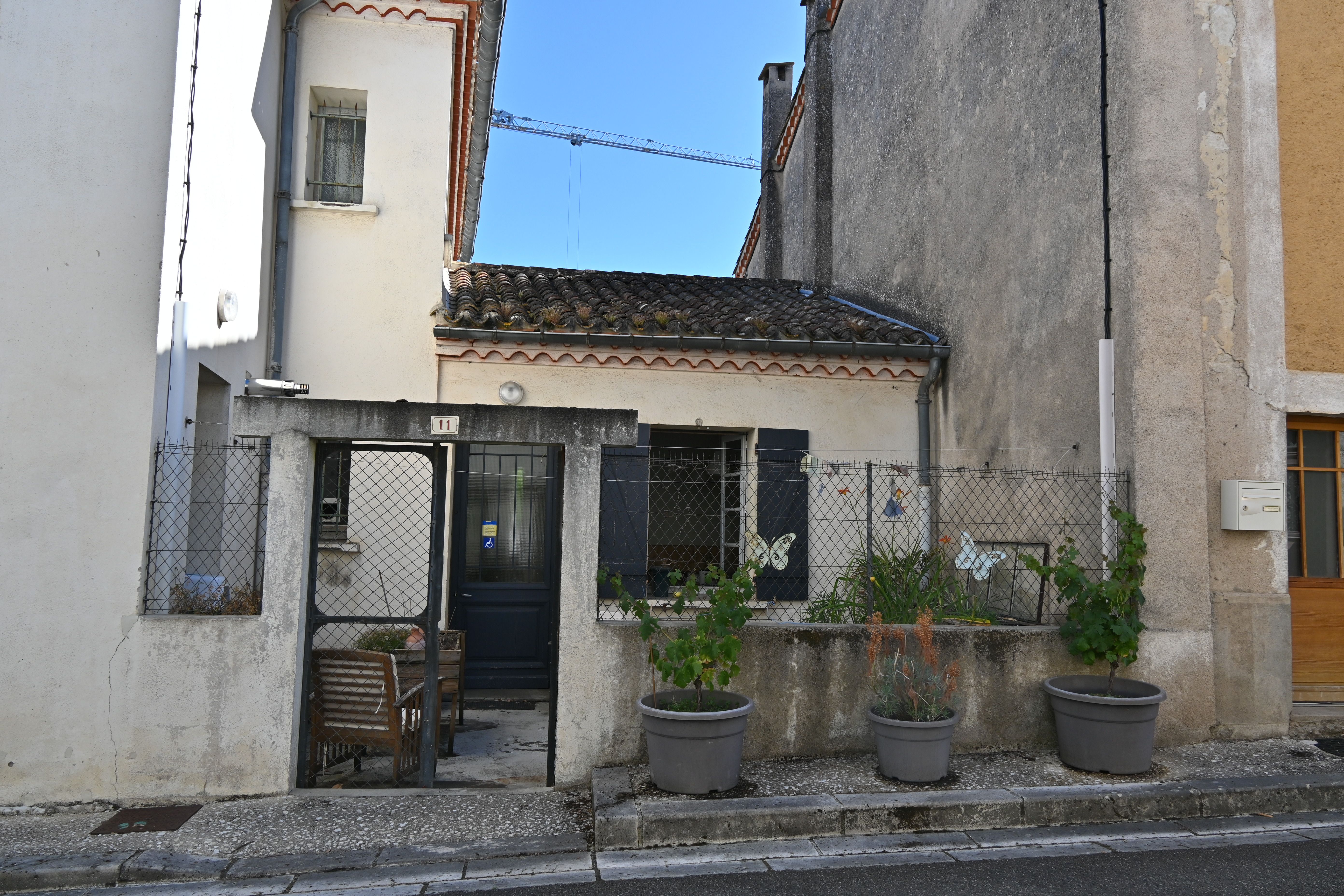 Former Post Office Renovated with Courtyard and Outbuilding in the Heart of Tournon-d’Agenais in Nouvelle-Aquitaine, Lot-et-Garonne (47) - Image 35