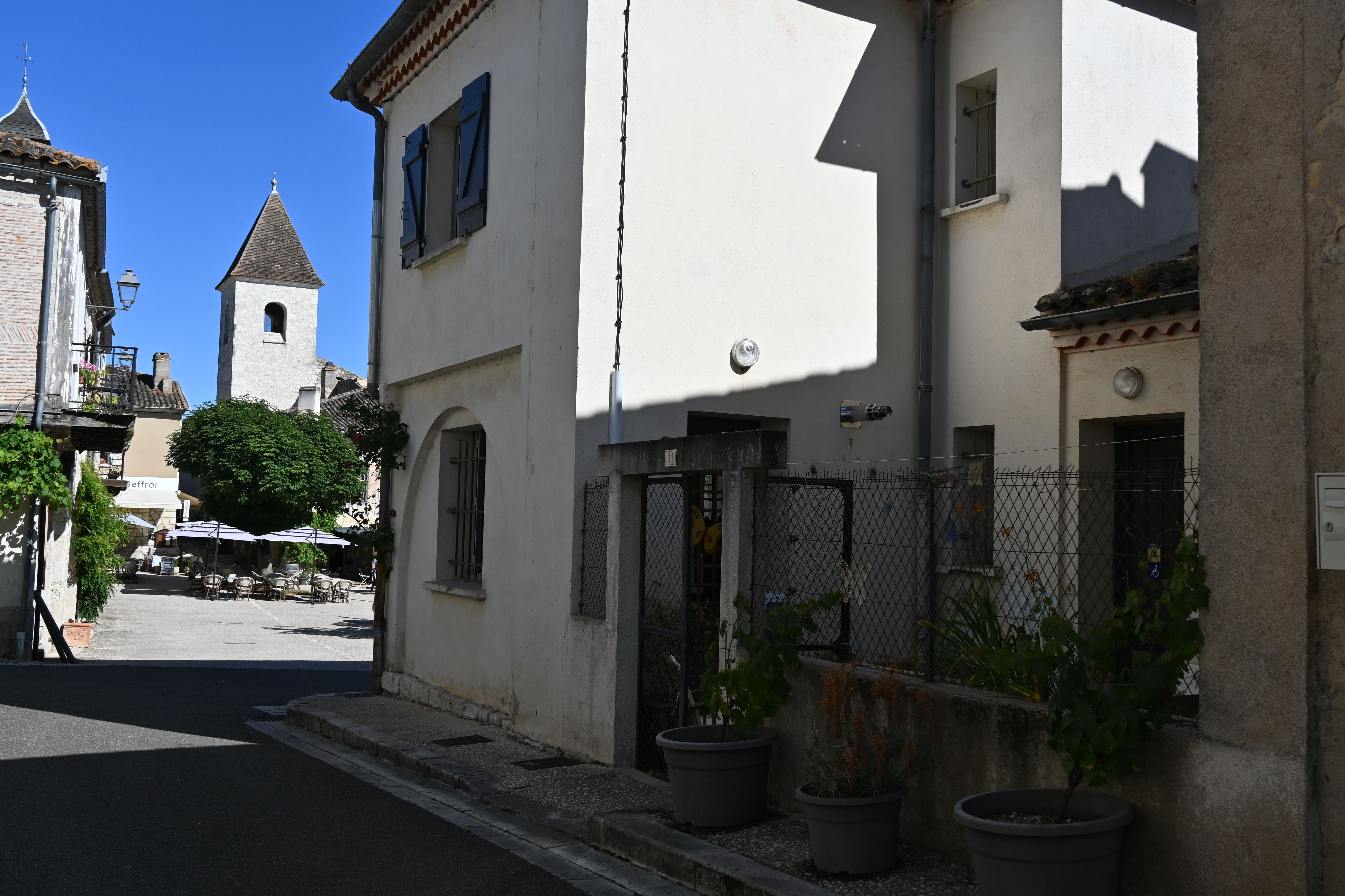Former Post Office Renovated with Courtyard and Outbuilding in the Heart of Tournon-d’Agenais in Nouvelle-Aquitaine, Lot-et-Garonne (47) - Image 37