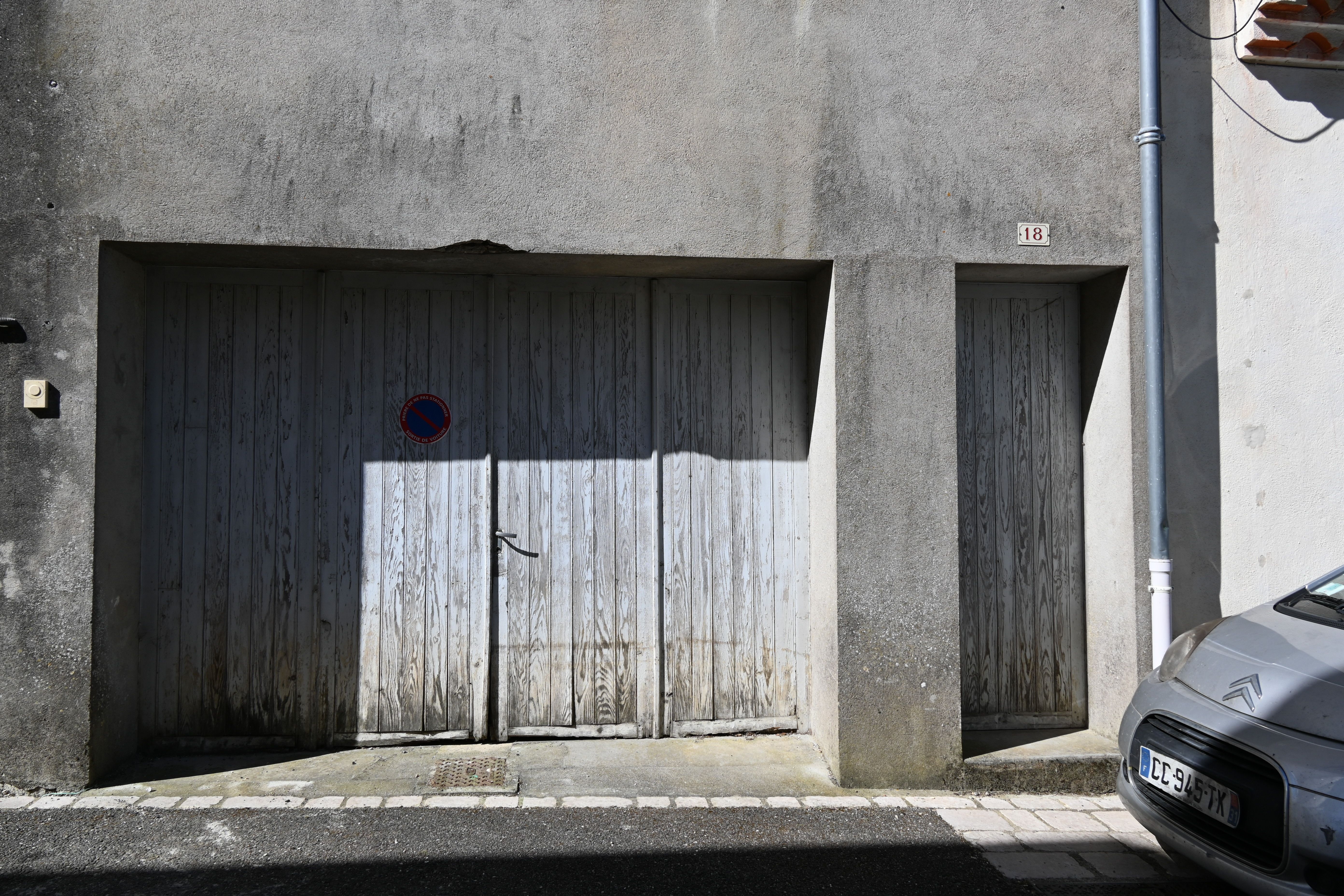 Former Post Office Renovated with Courtyard and Outbuilding in the Heart of Tournon-d’Agenais in Nouvelle-Aquitaine, Lot-et-Garonne (47) - Image 33