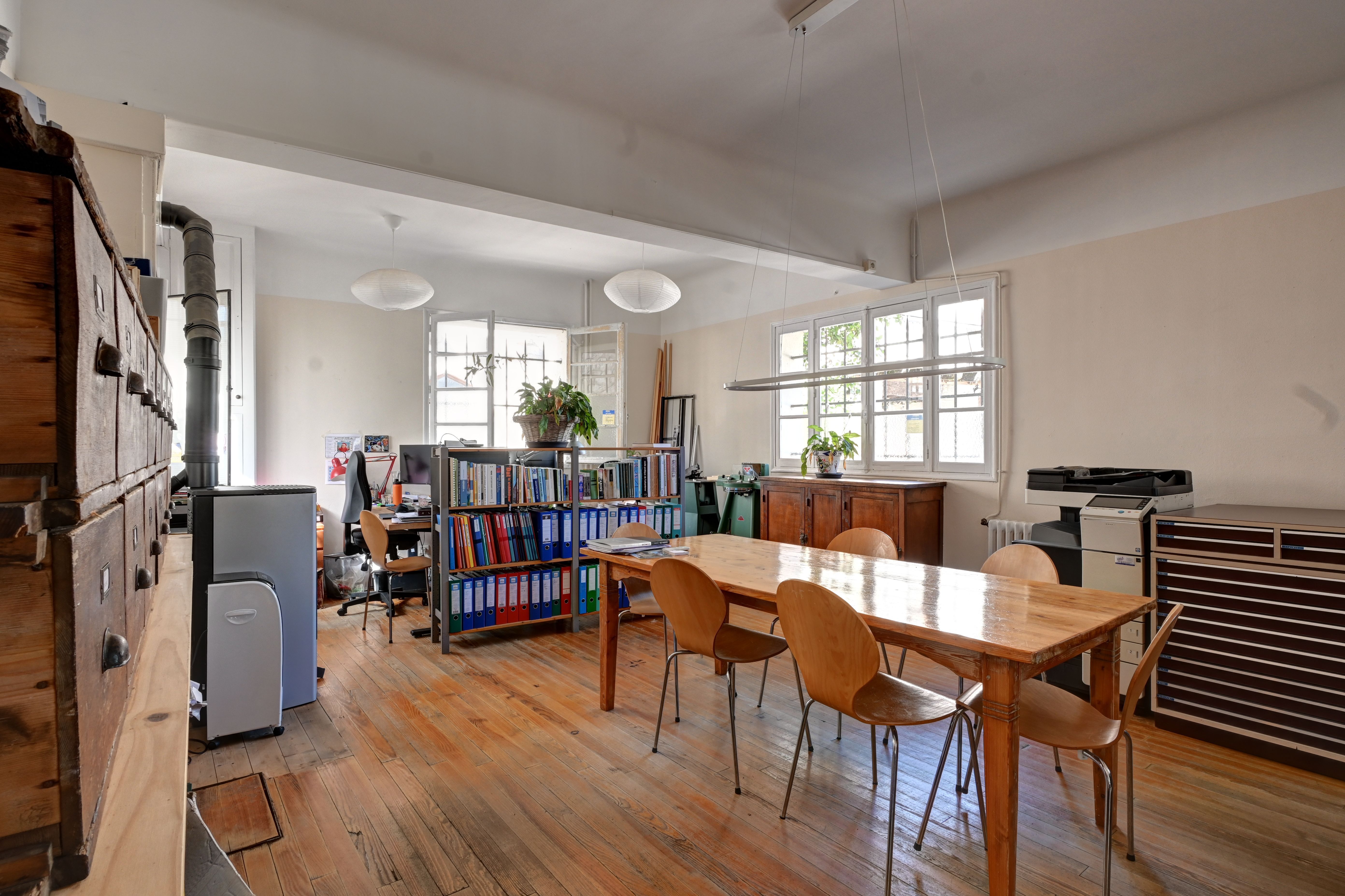 Former Post Office Renovated with Courtyard and Outbuilding in the Heart of Tournon-d’Agenais in Nouvelle-Aquitaine, Lot-et-Garonne (47) - Image 13
