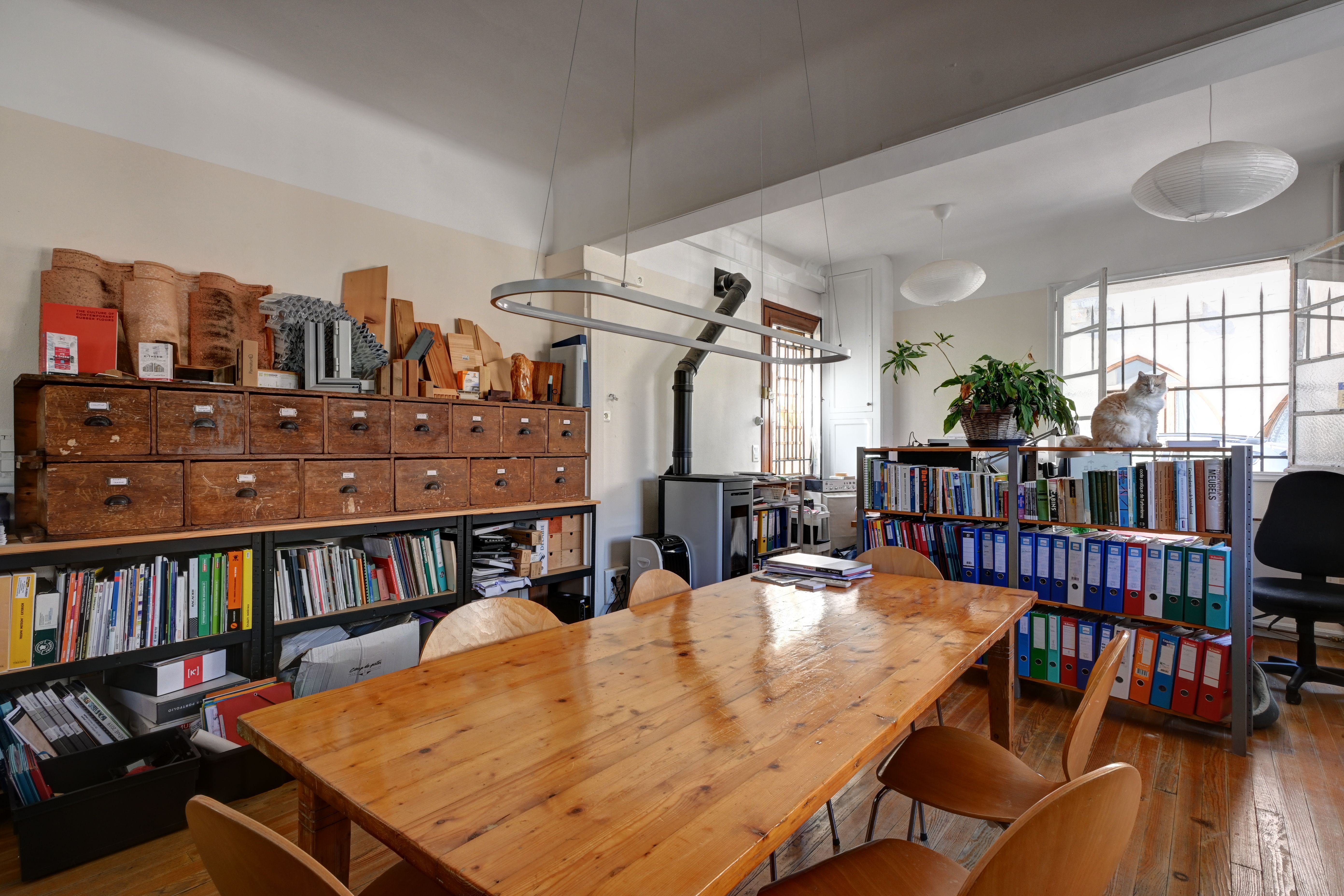 Former Post Office Renovated with Courtyard and Outbuilding in the Heart of Tournon-d’Agenais in Nouvelle-Aquitaine, Lot-et-Garonne (47) - Image 11